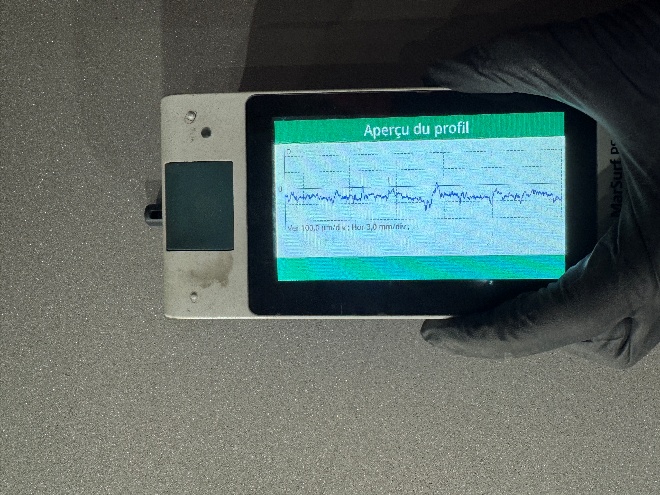 Mesure du profil de surface par rugosimètre à stylet selon ASTM D4417 Méthode B